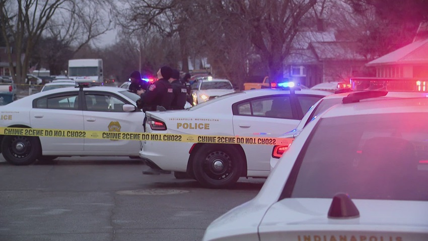 Indianapolis Police Officer Shoots Man During Foot Pursuit After ...