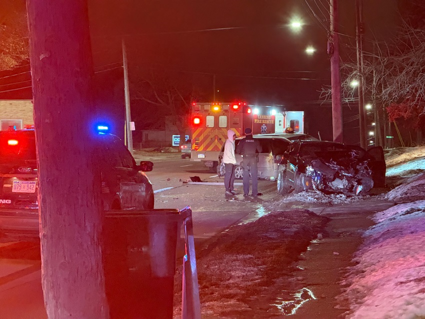 One Injured in Two-Vehicle Crash on East Side of Lansing - Lansing Report